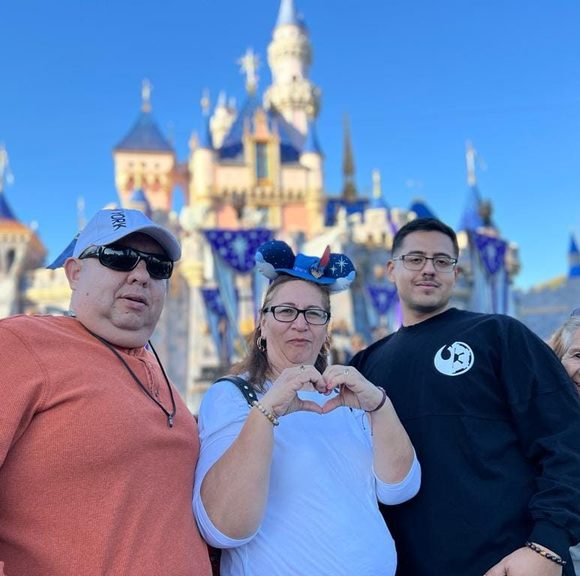 Meet your Posher, R javier - Picture 1 of 1